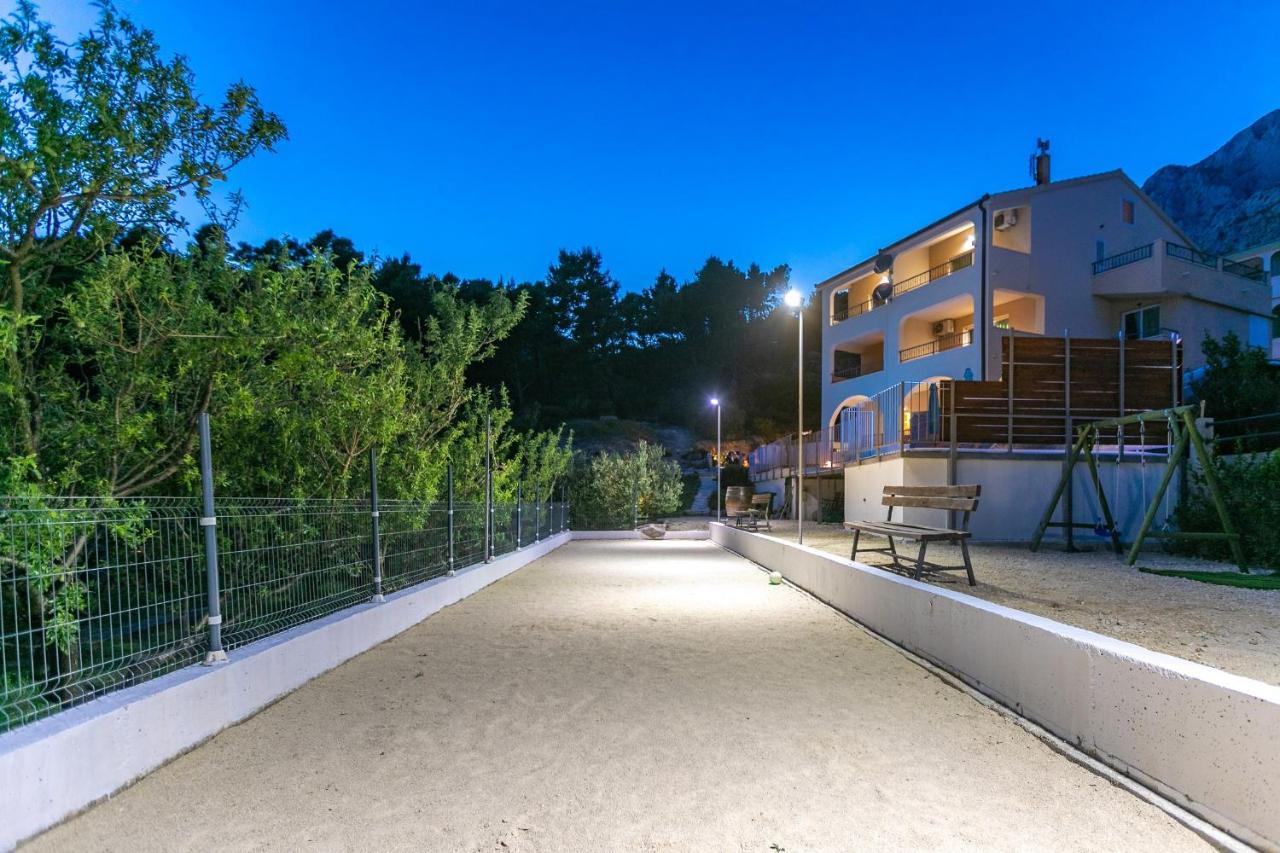 Apartments Fiona - Away From City Crowds Makarska Exterior foto